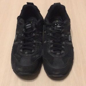 Sketchers sport black wide fit size 13 in